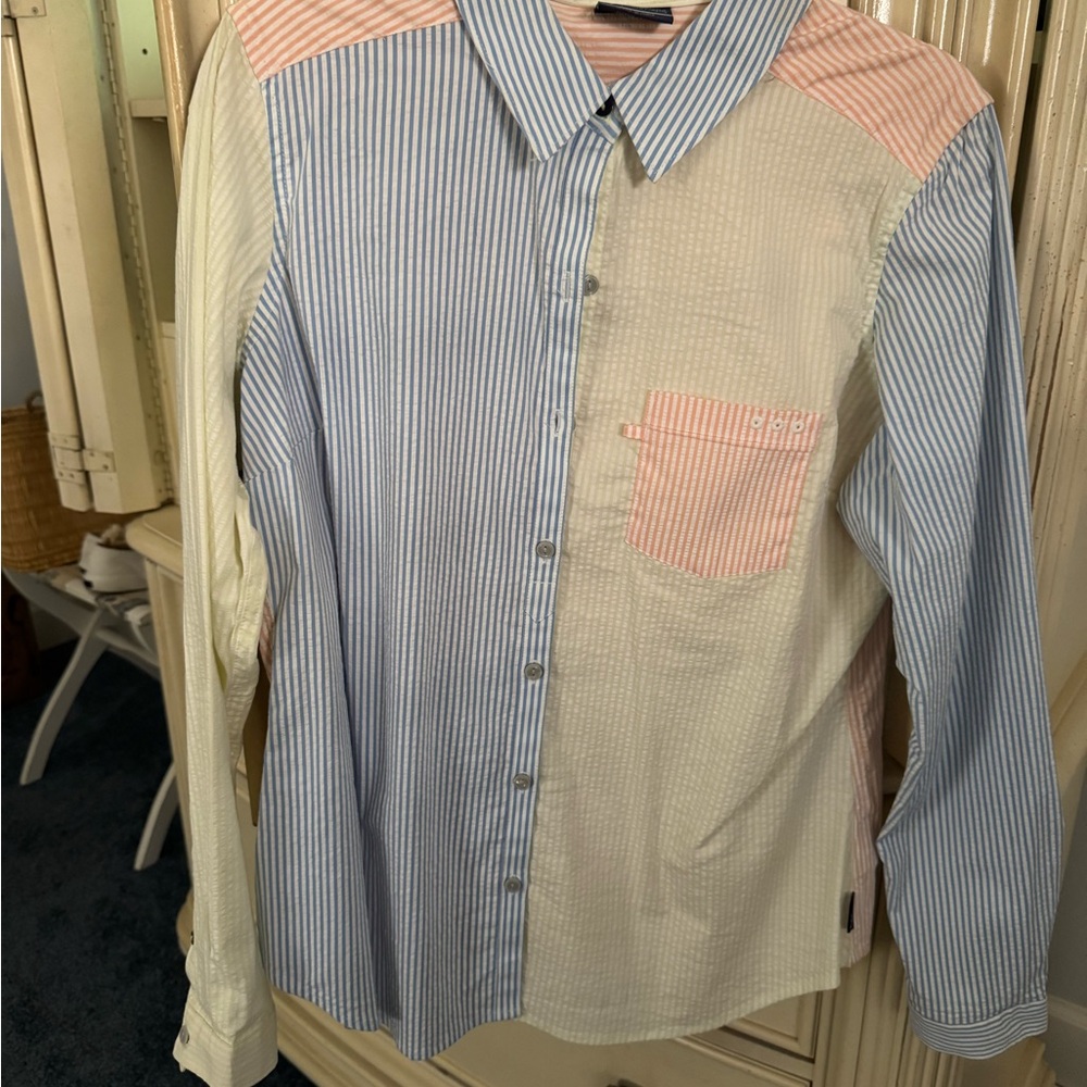 Columbia Blue and Pink Casual Button Down Shirt